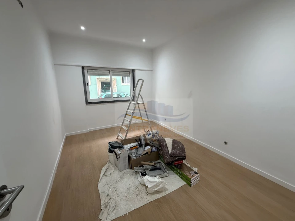 Apartamento T3 para Venda em Queluz e Belas Foto 4