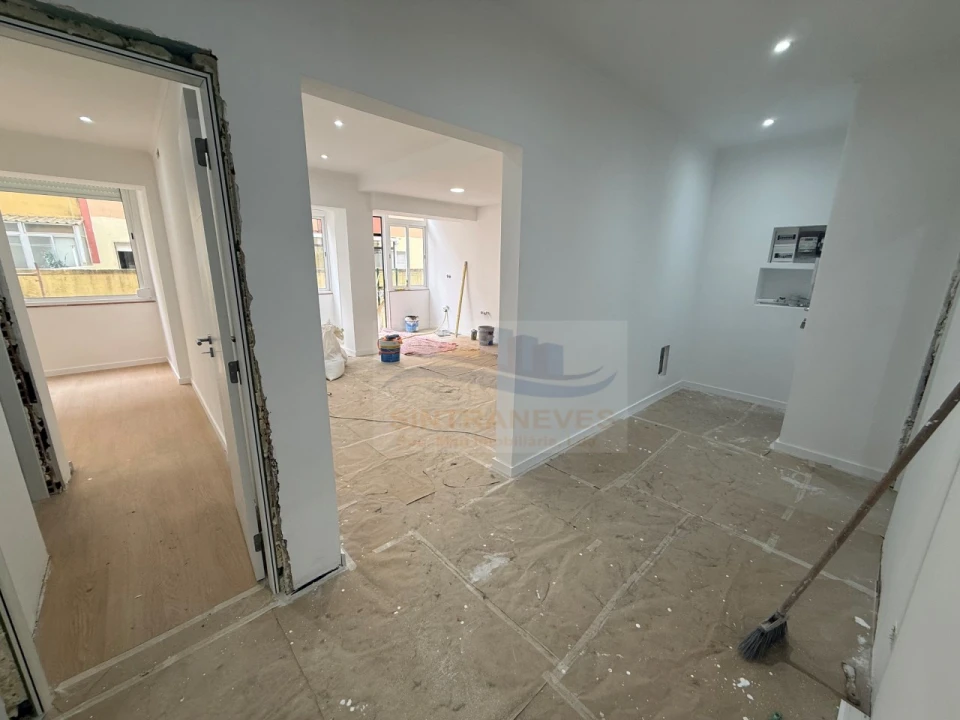 Apartamento T3 para Venda em Queluz e Belas Foto 6