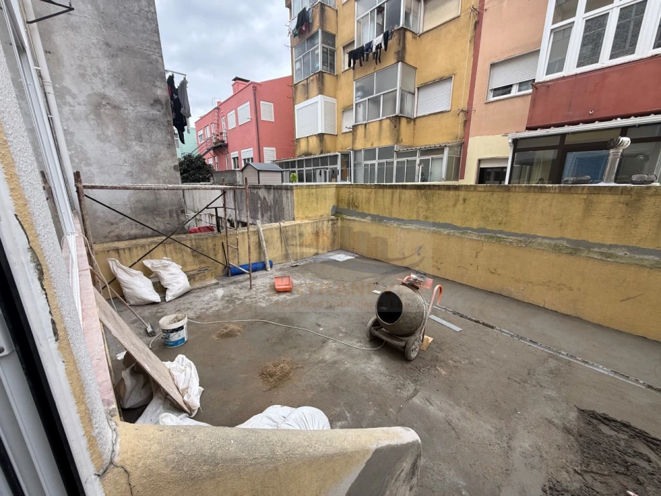 Apartamento T3 para Venda em Queluz e Belas Foto 12