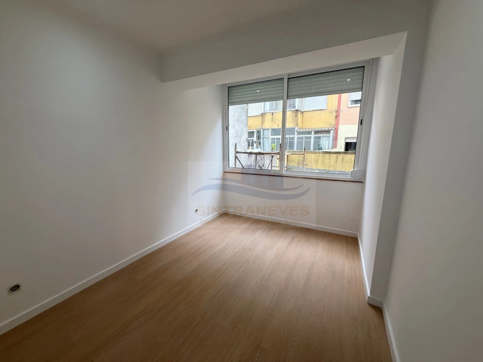 Apartamento T3 para Venda em Queluz e Belas Foto 15