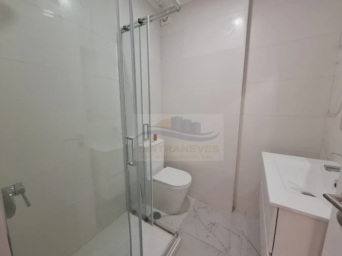 Apartamento T2 para Venda em Venteira Foto 10