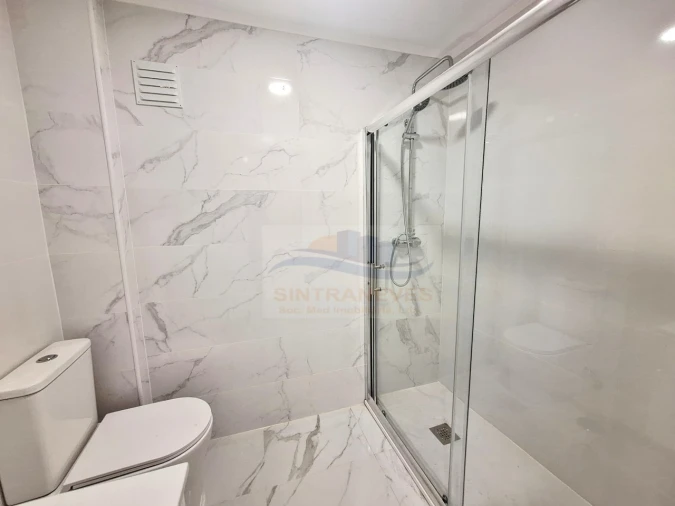 Apartamento T2 para Venda em Venteira Foto 11