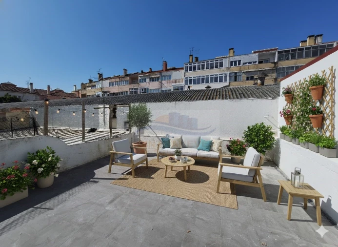 Apartamento T2 para Venda em Venteira Foto 2