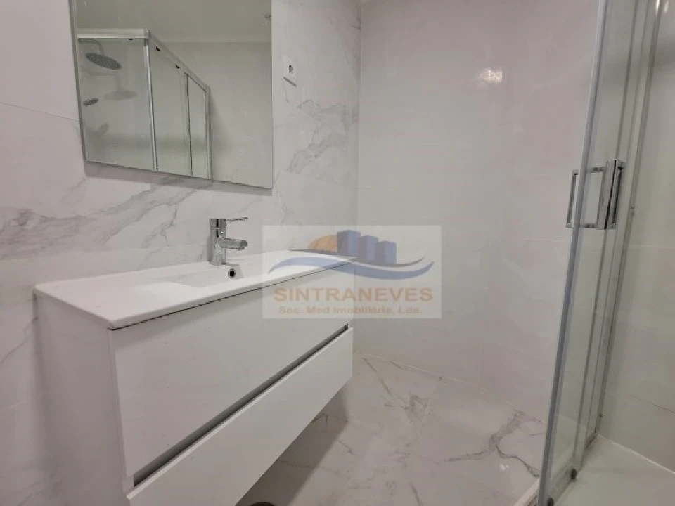 Apartamento T2 para Venda em Mina de Água Foto 6