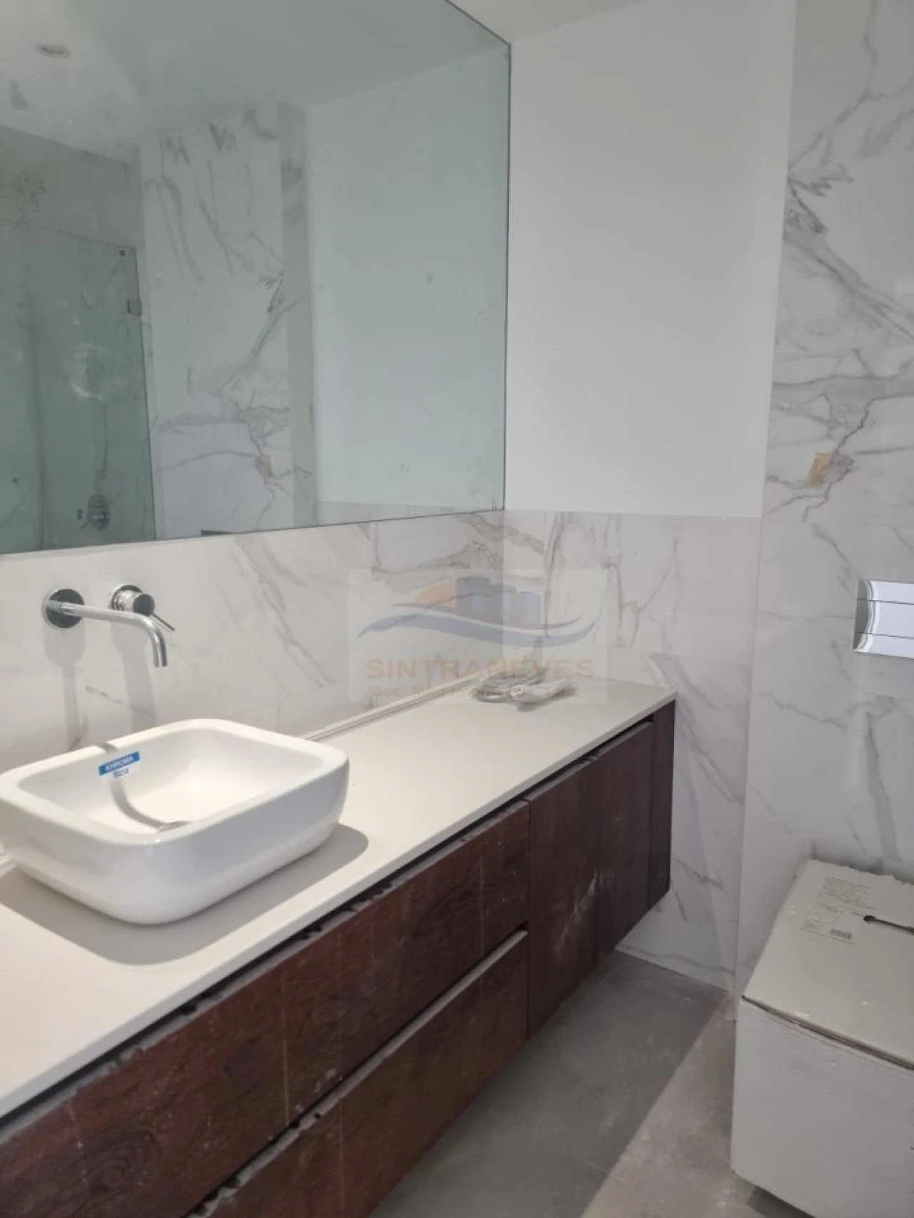 Apartamento T6 para Venda em Algés, Linda-A-Velha e Cruz Quebrada-Dafundo Foto 11