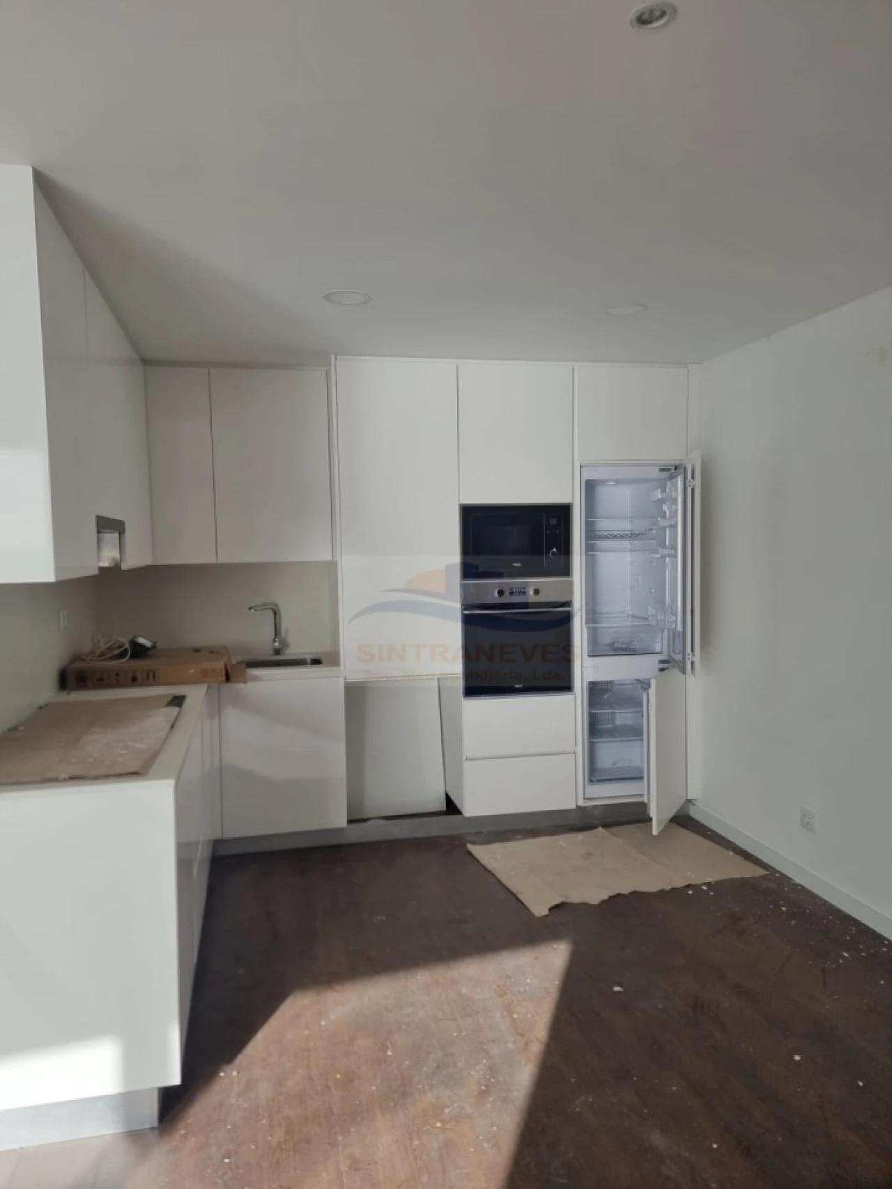 Apartamento T6 para Venda em Algés, Linda-A-Velha e Cruz Quebrada-Dafundo Foto 12