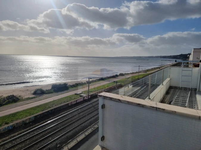 Apartamento T6 para Venda em Algés, Linda-A-Velha e Cruz Quebrada-Dafundo Foto 2