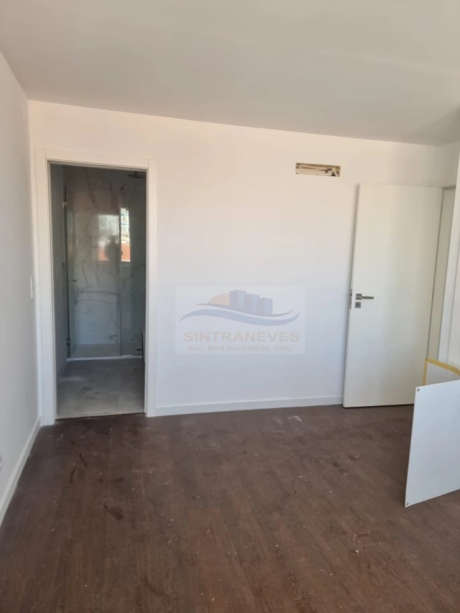 Apartamento T6 para Venda em Algés, Linda-A-Velha e Cruz Quebrada-Dafundo Foto 10