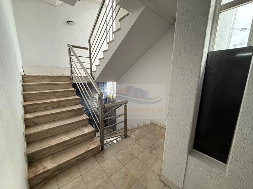 Escritório para Arrendamento em Alvalade Foto 15