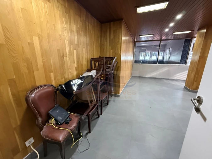 Escritório para Arrendamento em Alvalade Foto 24