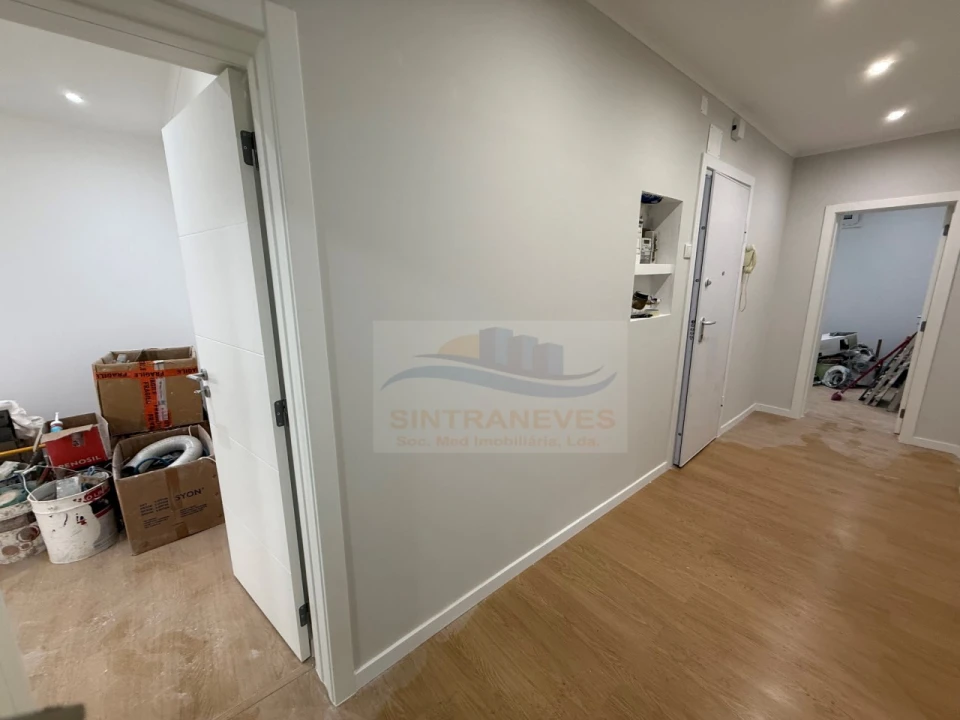 Apartamento T3 para Venda em Venteira Foto 2