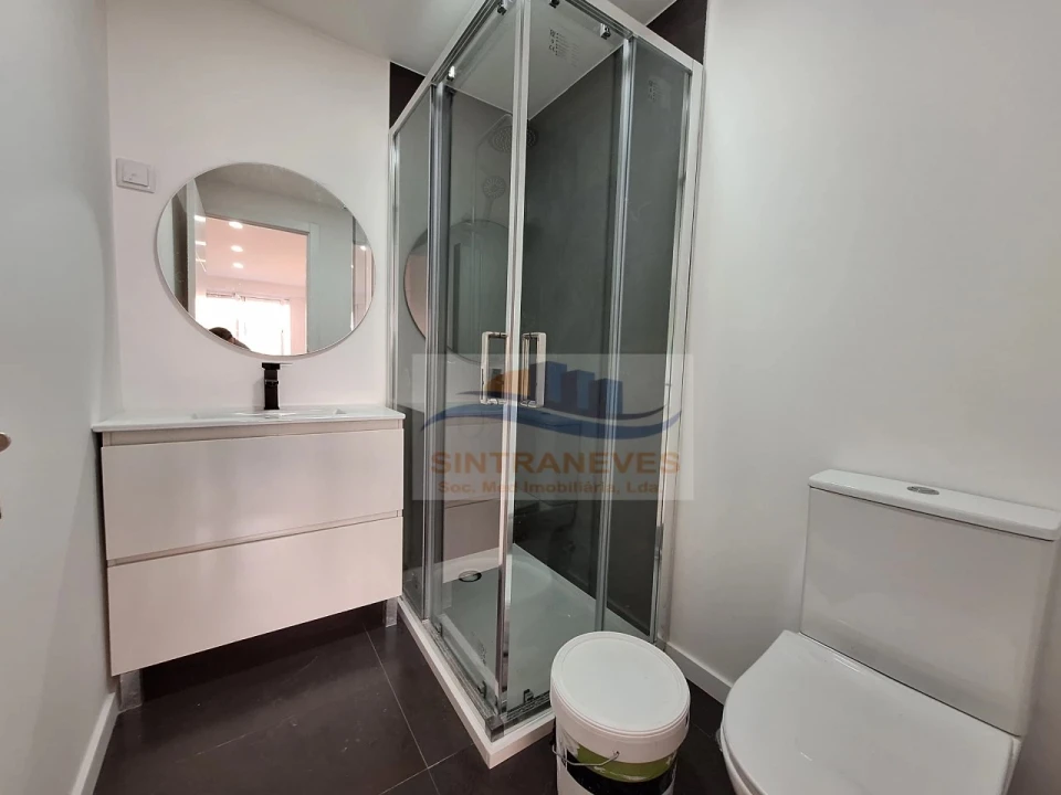 Apartamento T2 para Venda em Venteira Foto 3