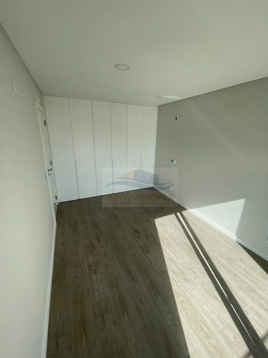 Moradia T4 para Venda em Alcochete Foto 13