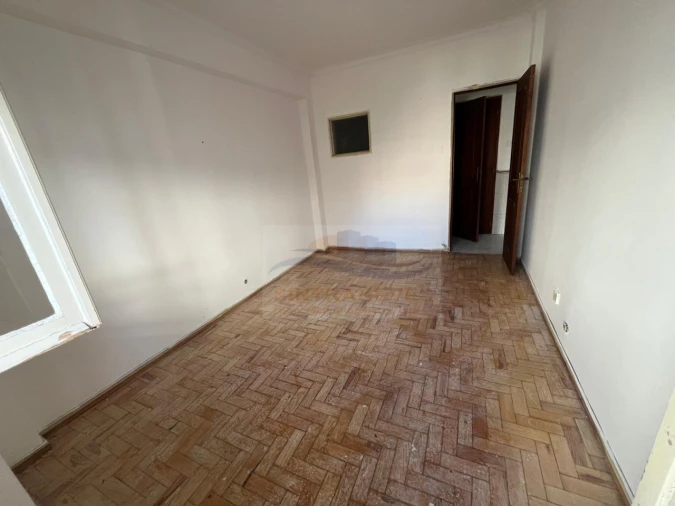 Apartamento T2 para Venda em Agualva e Mira-Sintra Foto 8