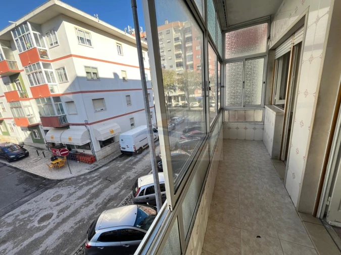 Apartamento T2 para Venda em Agualva e Mira-Sintra Foto 9