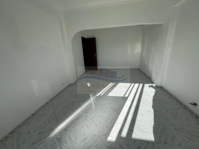 Apartamento T2 para Venda em Agualva e Mira-Sintra Foto 18