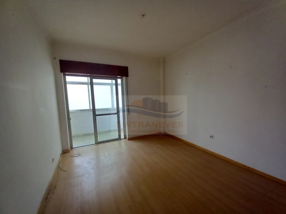 Apartamento T4 para Venda em Póvoa de Santa Iria e Forte da Casa Foto 18