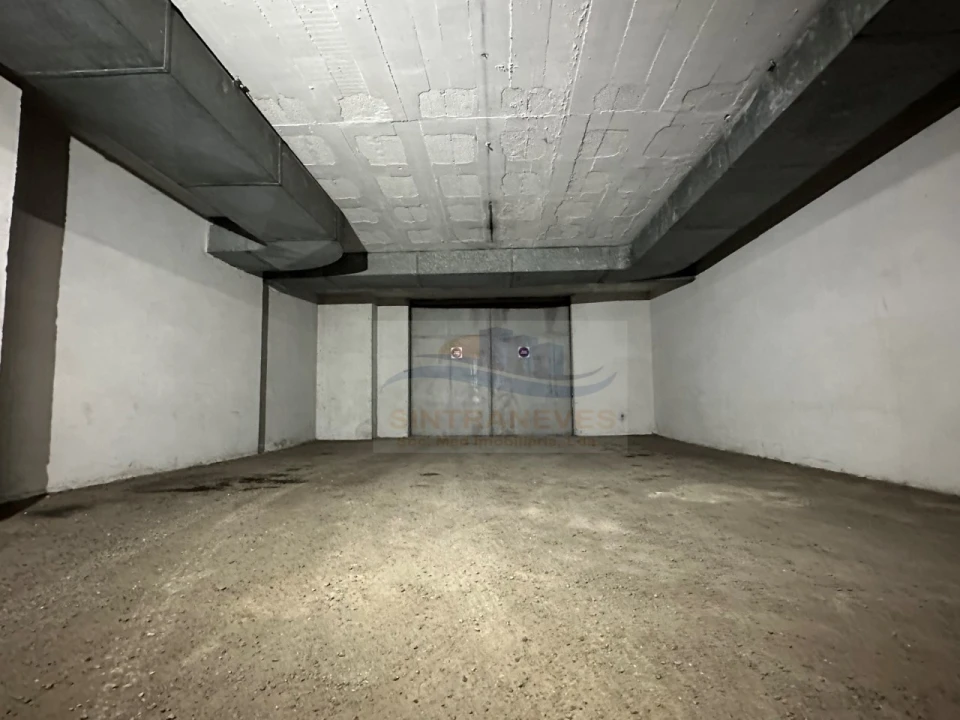 Garagem para Venda em Carcavelos e Parede Foto 6