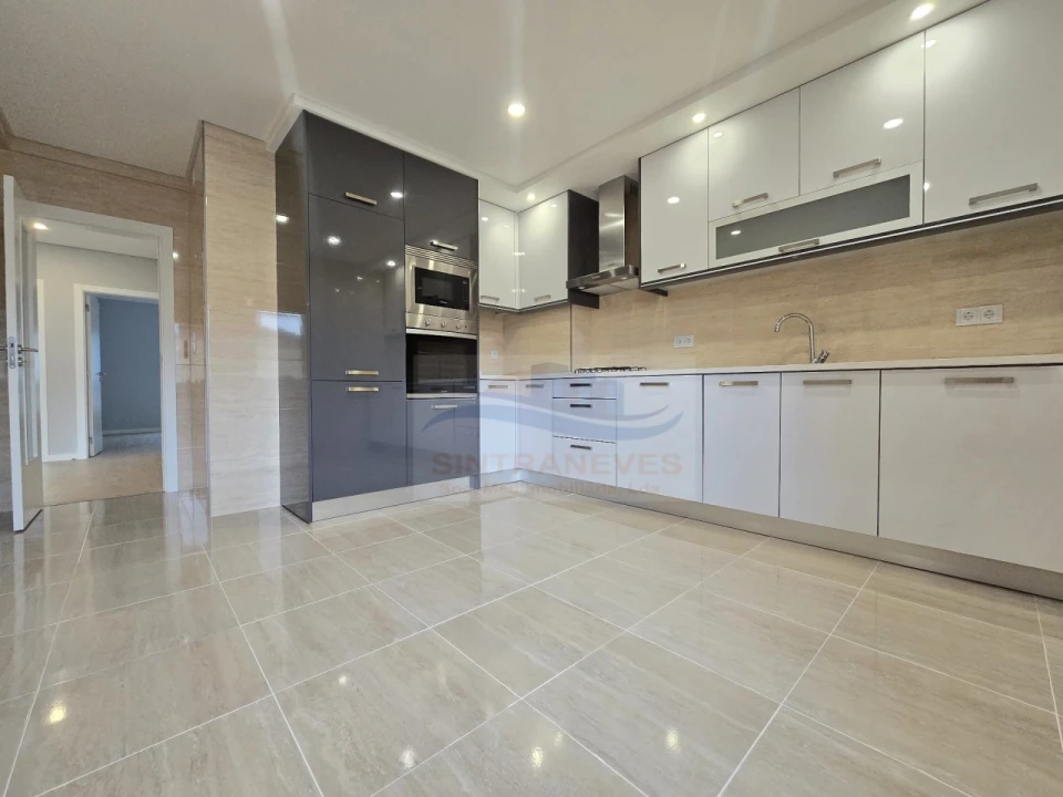 Apartamento T3 para Venda em Mina de Água Foto 1