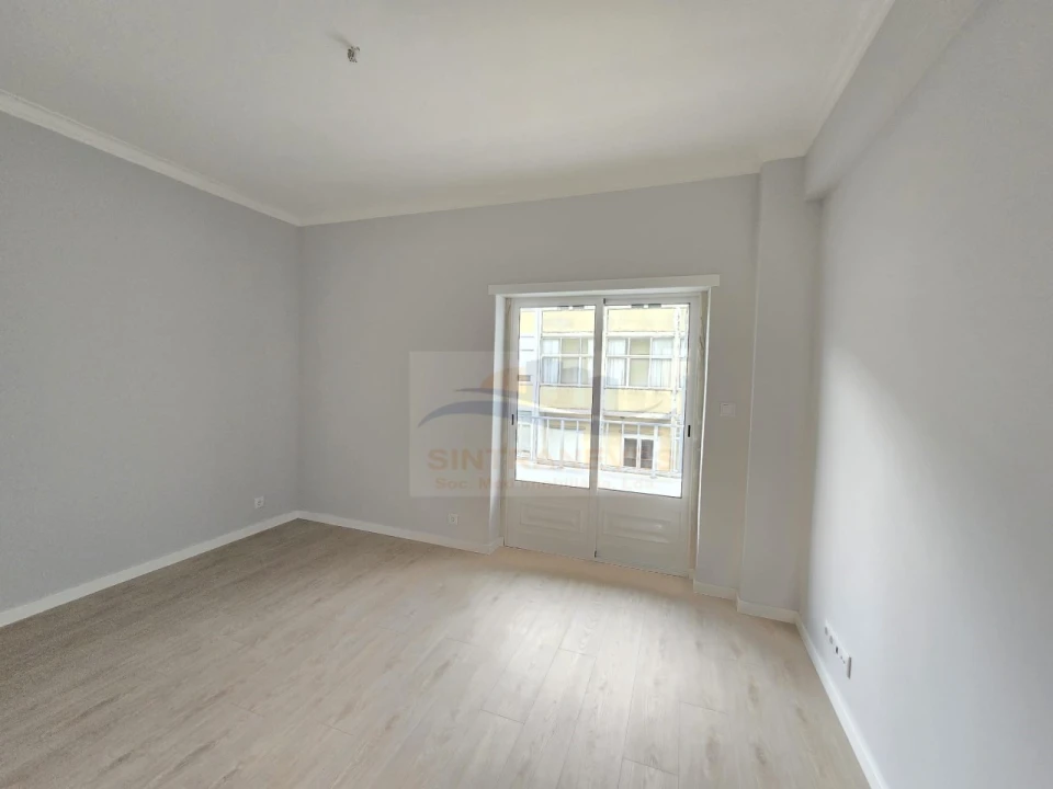 Apartamento T3 para Venda em Mina de Água Foto 10