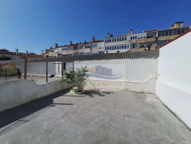 Apartamento T2 para Venda em Venteira Foto 6