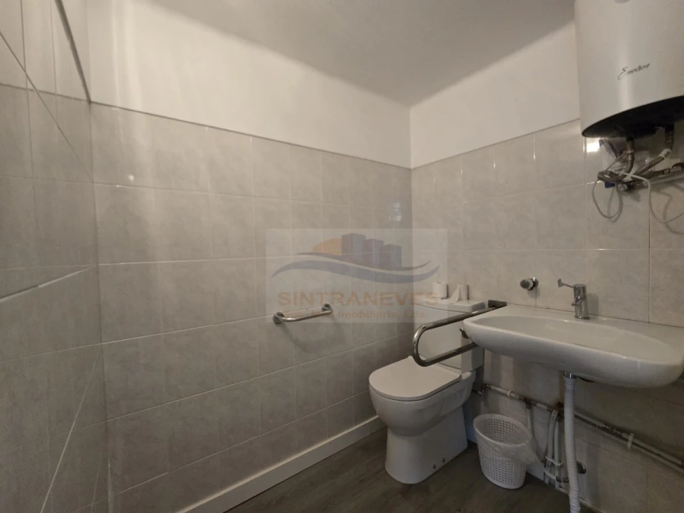 Negócio para Arrendamento em Mina de Água Foto 20