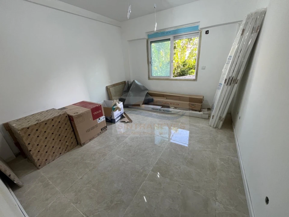 Apartamento T2 para Venda em Póvoa de Santo Adrião e Olival Basto Foto 9