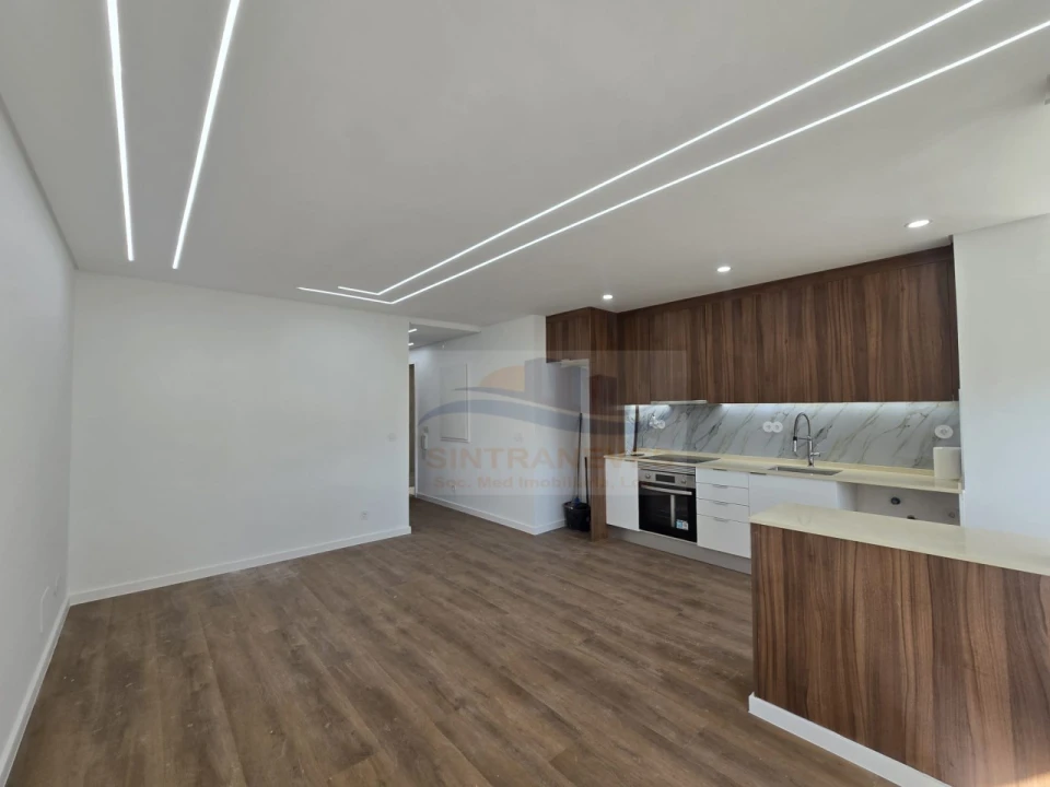 Apartamento T3 para Venda em Mina de Água Foto 3