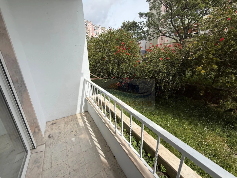 Apartamento T3 para Venda em Falagueira-Venda Nova Foto 14
