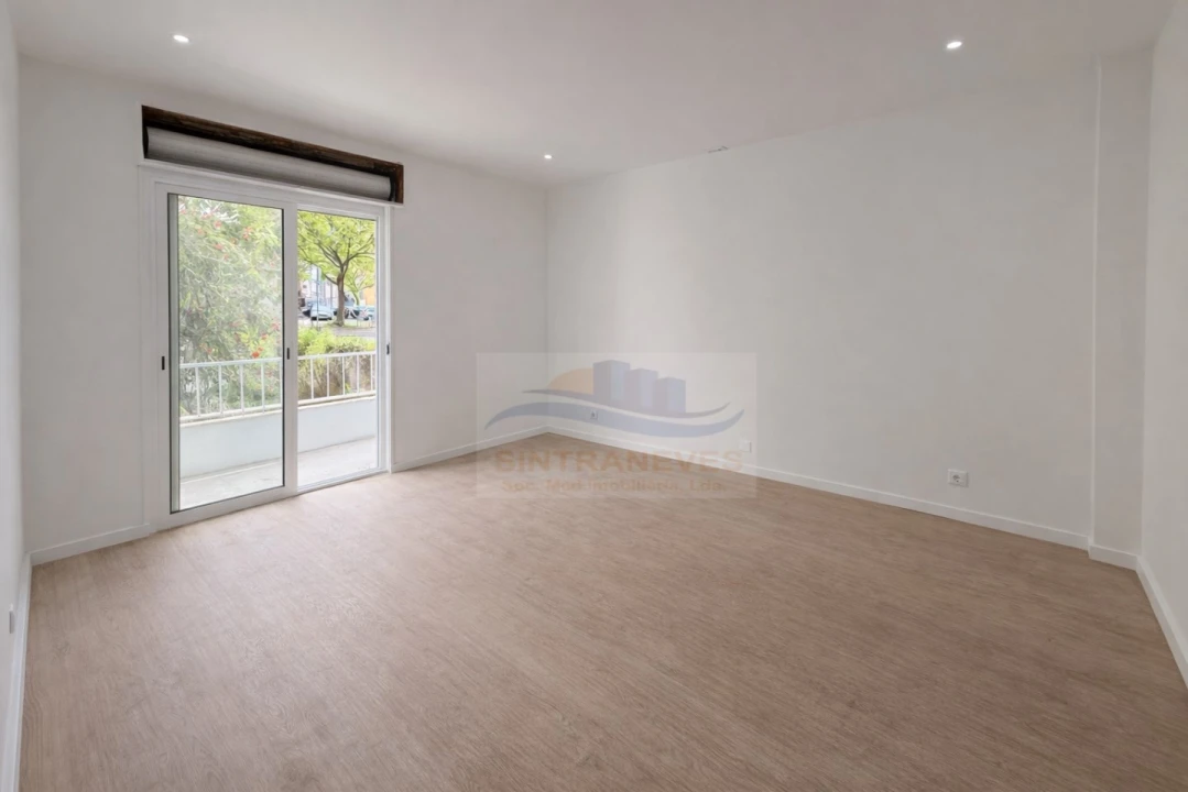 Apartamento T3 para Venda em Falagueira-Venda Nova Foto 4