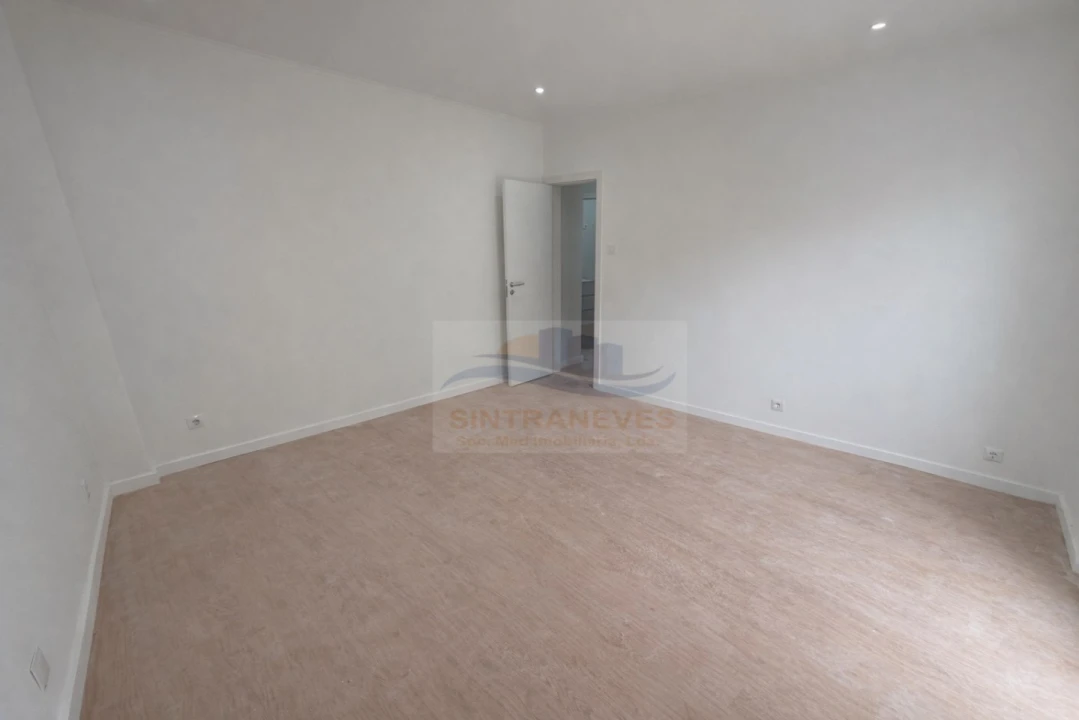 Apartamento T3 para Venda em Falagueira-Venda Nova Foto 6