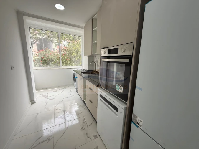 Apartamento T3 para Venda em Falagueira-Venda Nova Foto 3