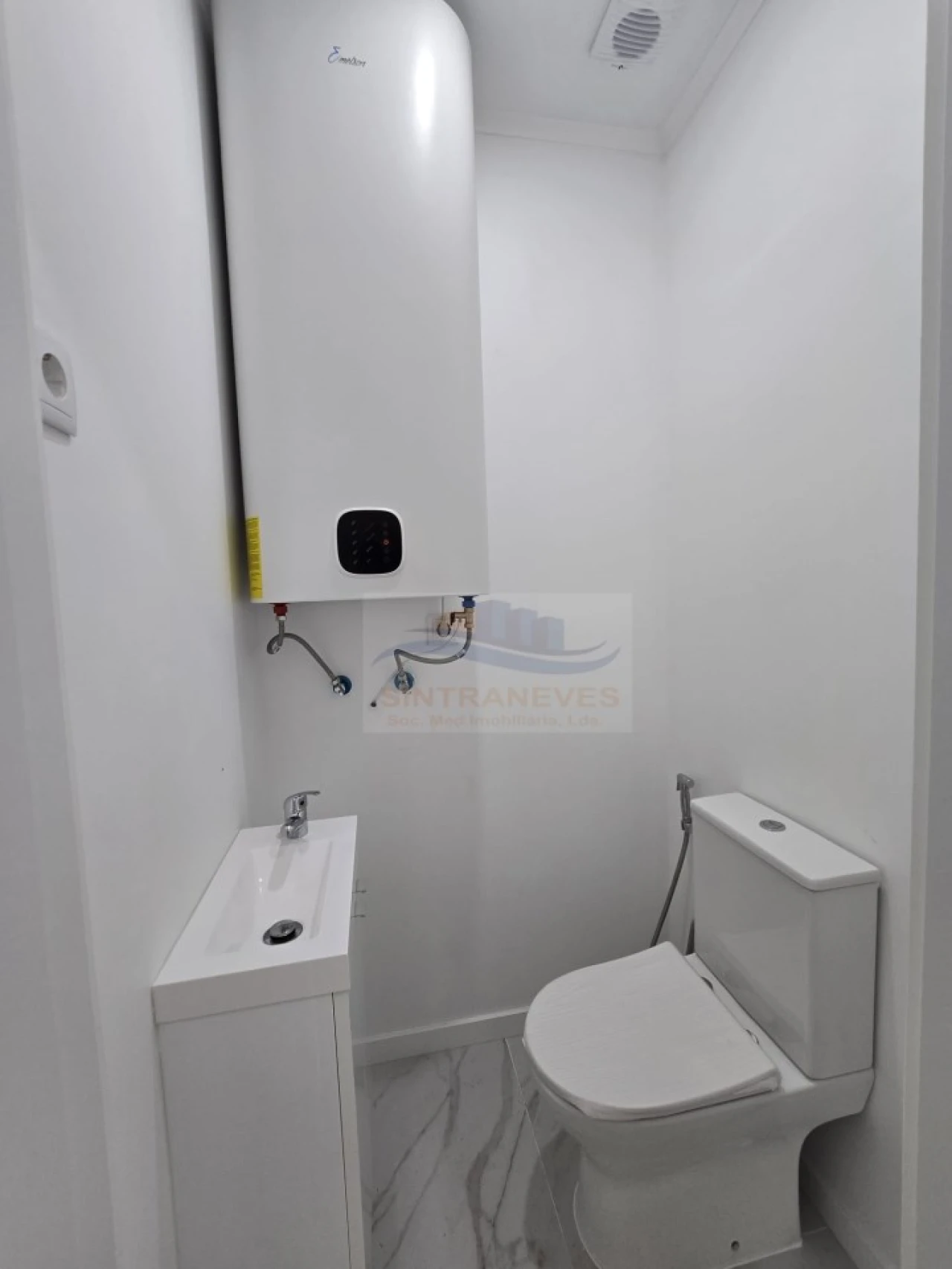 Apartamento T2 para Venda em Falagueira-Venda Nova Foto 13