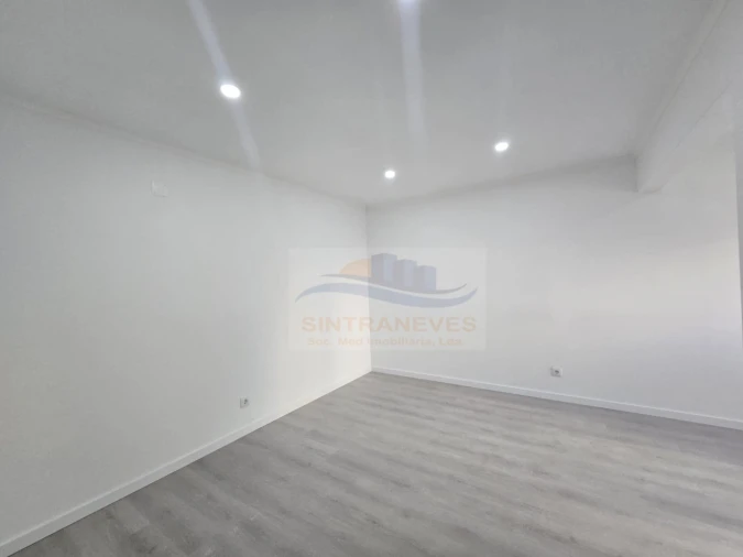 Apartamento T2 para Venda em Falagueira-Venda Nova Foto 6