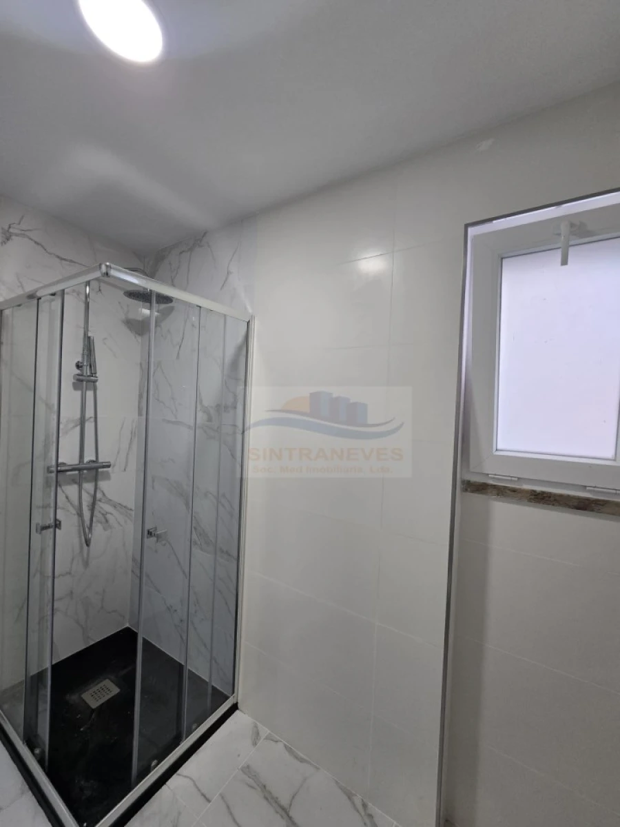 Apartamento T2 para Venda em Falagueira-Venda Nova Foto 12