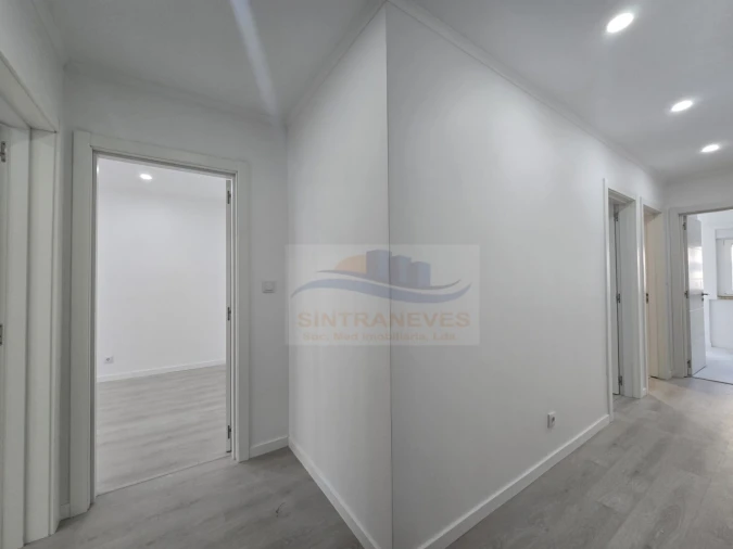 Apartamento T2 para Venda em Falagueira-Venda Nova Foto 15