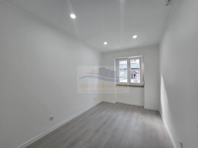 Apartamento T2 para Venda em Falagueira-Venda Nova Foto 22