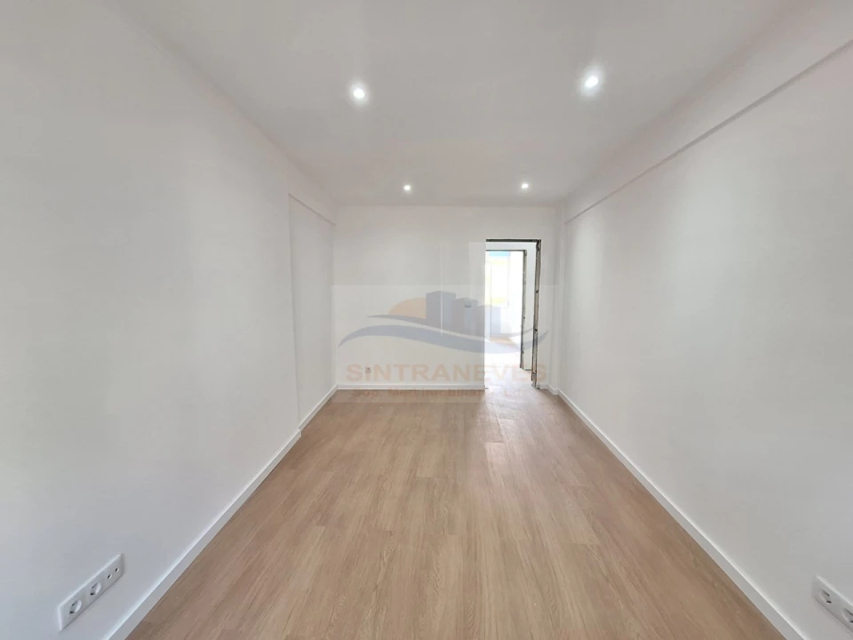 Apartamento T2 para Venda em Venteira Foto 10