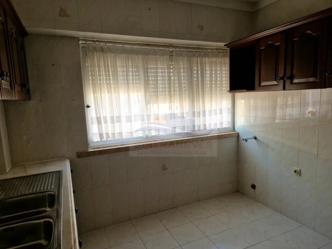 Apartamento T3 para Venda em Pontinha e Famões Foto 26
