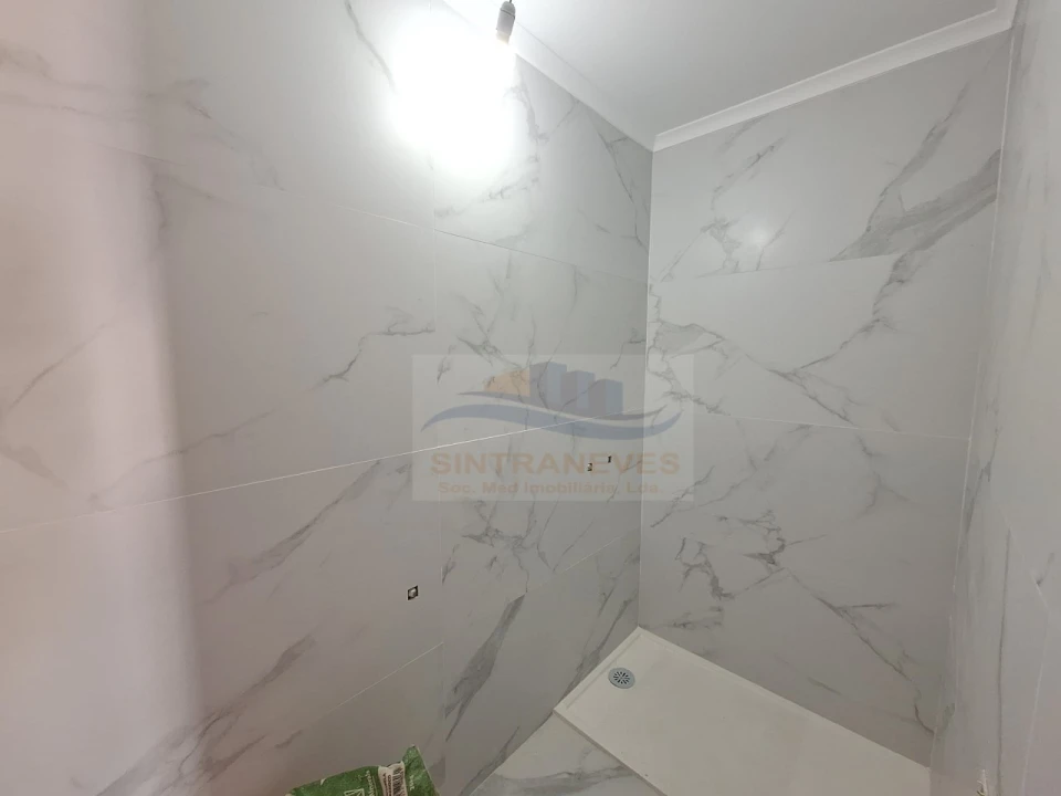 Moradia T3 para Venda em Benfica Foto 20