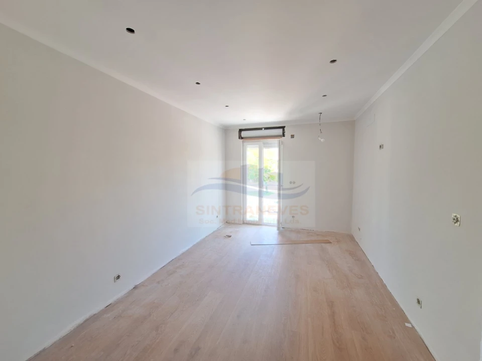 Moradia T3 para Venda em Benfica Foto 23