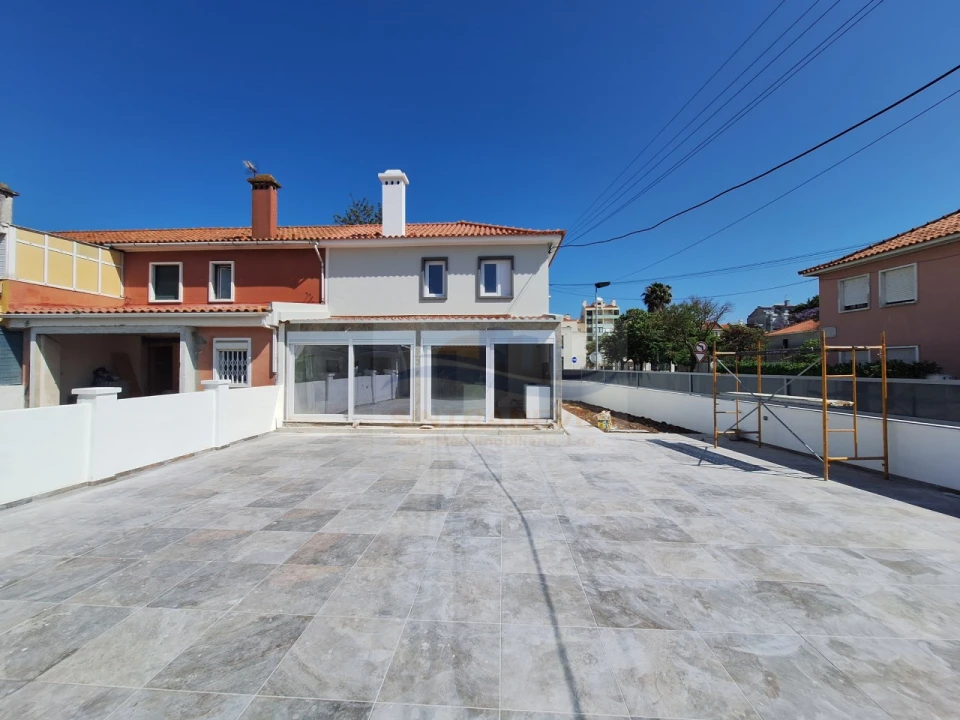 Moradia T3 para Venda em Benfica Foto 11