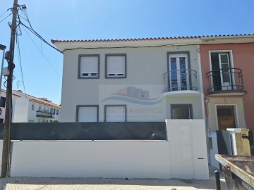 Moradia T3 para Venda em Benfica