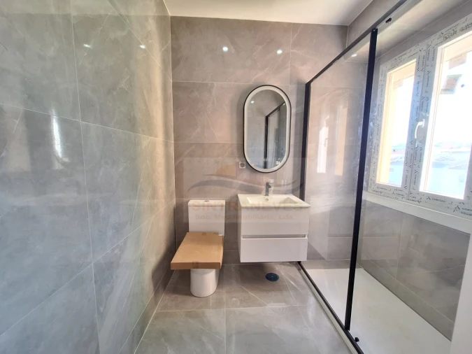 Apartamento T2 para Venda em Falagueira-Venda Nova Foto 14