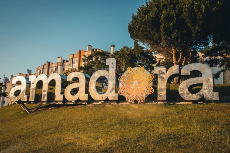 Apartamento T3 para Venda em Venteira Foto 3