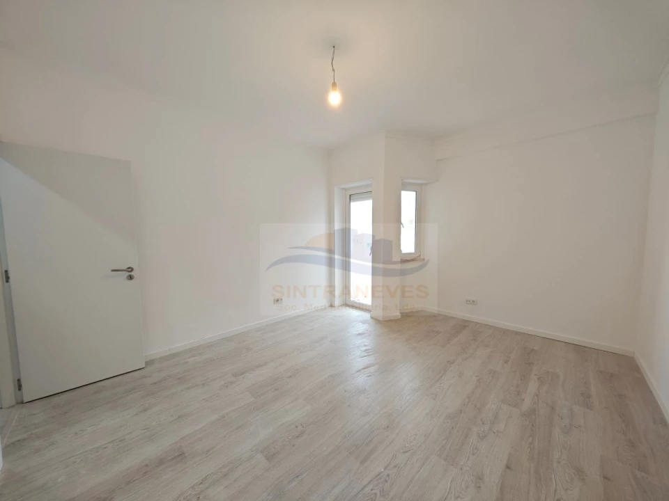 Apartamento T3 para Venda em Venteira Foto 4