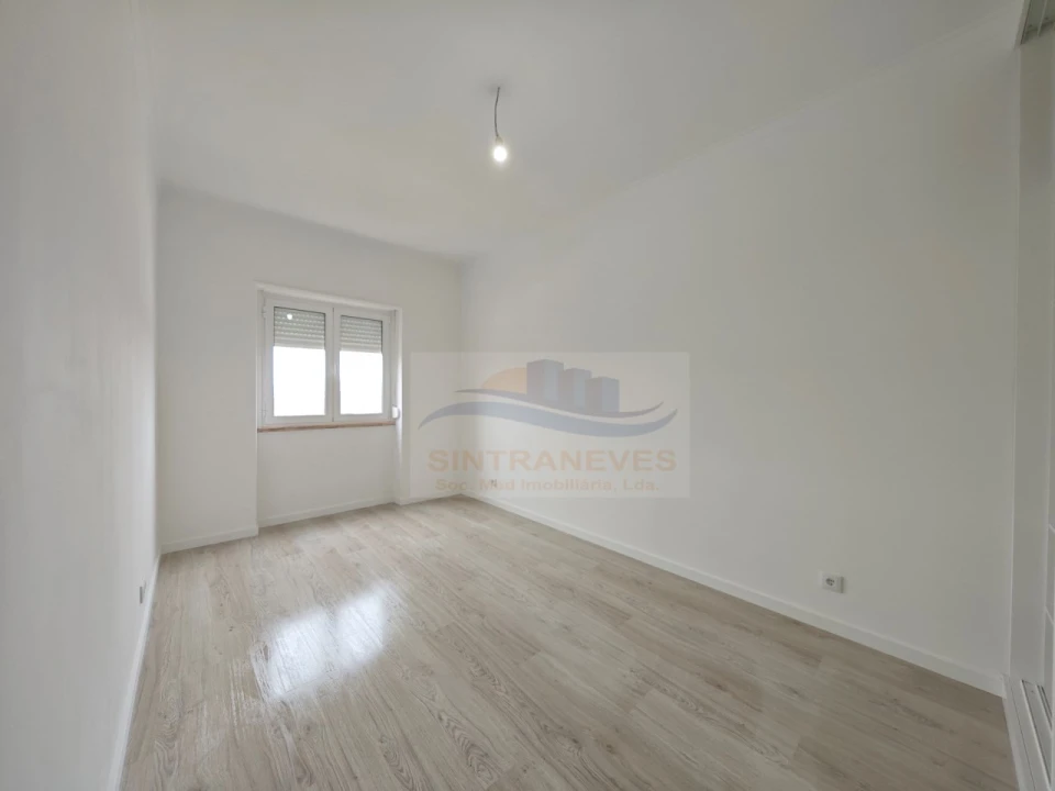 Apartamento T3 para Venda em Venteira Foto 11