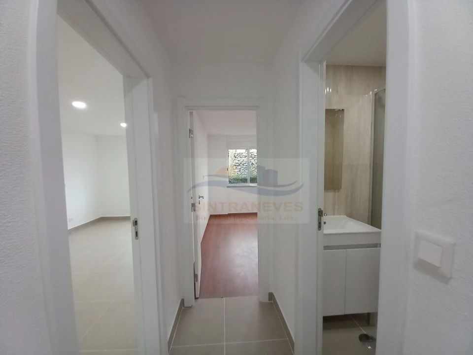 Apartamento T3 para Venda em Queluz e Belas Foto 9