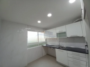 Apartamento T3 para Venda em Queluz e Belas