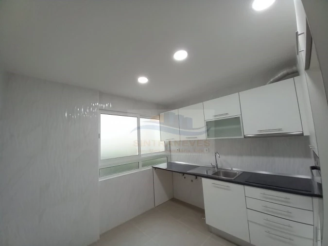Apartamento T3 para Venda em Queluz e Belas Foto 3